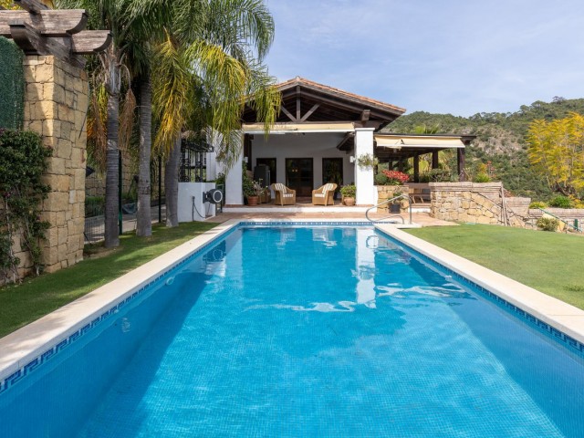 Villa avec 4 Chambres  à Benahavís