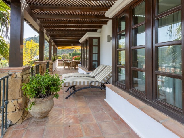 Villa avec 4 Chambres  à Benahavís