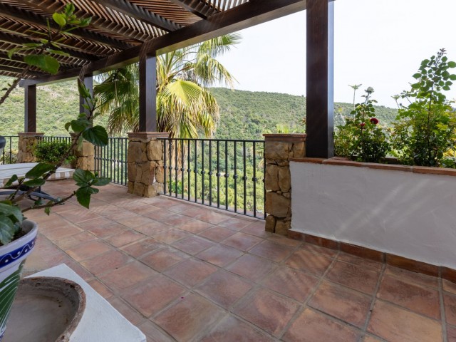 Villa avec 4 Chambres  à Benahavís