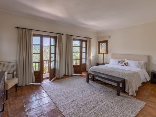 Villa avec 4 Chambres  à Benahavís