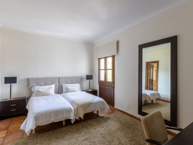 Villa avec 4 Chambres  à Benahavís
