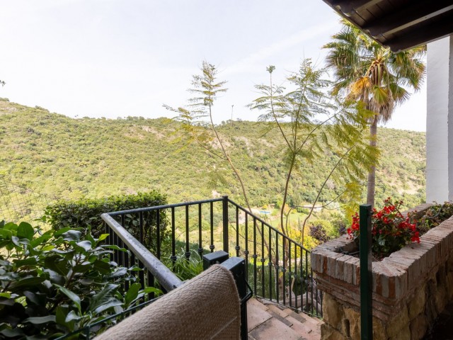 Villa avec 4 Chambres  à Benahavís