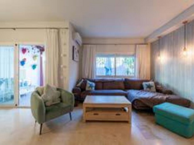 5 Schlafzimmer Reihenhaus in San Pedro de Alcántara