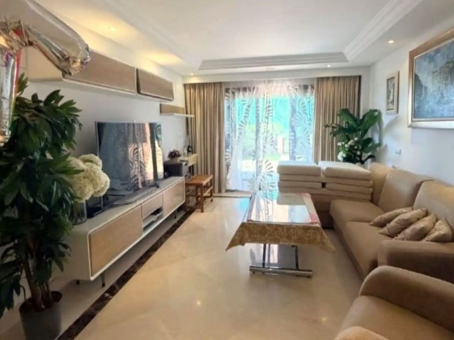 3 Bedrooms Apartment in Estepona