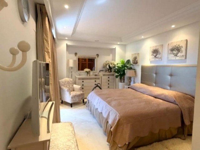 3 Bedrooms Apartment in Estepona