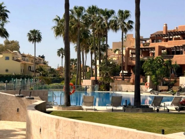 3 Bedrooms Apartment in Estepona