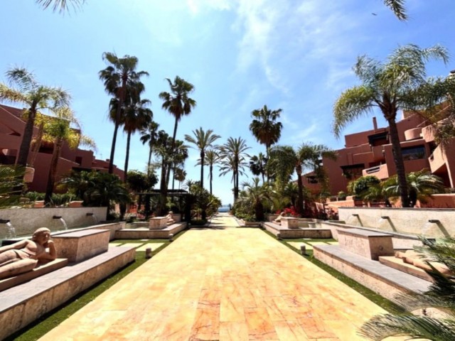 3 Bedrooms Apartment in Estepona