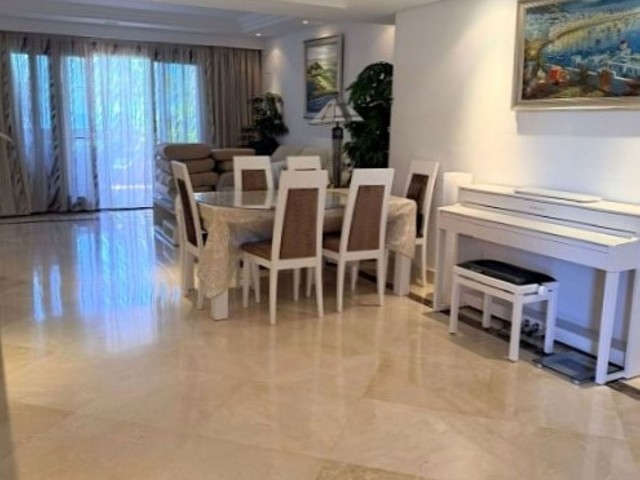 3 Bedrooms Apartment in Estepona