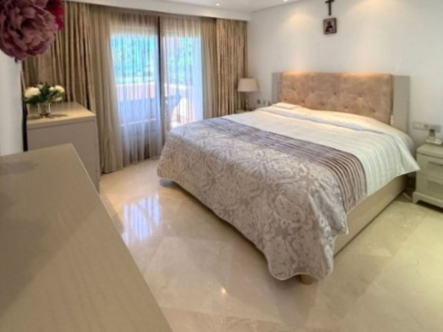 3 Bedrooms Apartment in Estepona