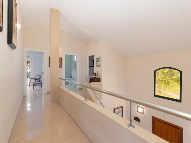 4 Bedrooms Villa in Málaga