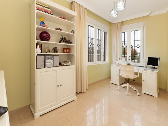 4 Bedrooms Villa in Málaga