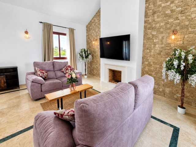 3 Bedrooms Townhouse in Casares Playa
