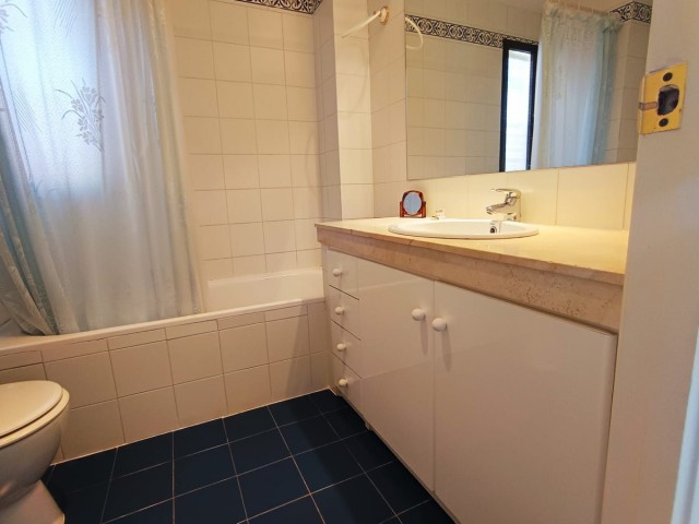 2 Bedrooms Apartment in Fuengirola