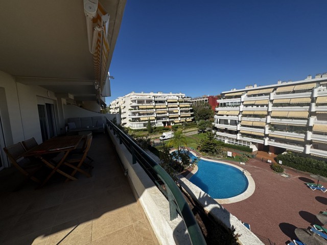 3 Bedrooms Apartment in Guadalmina Alta