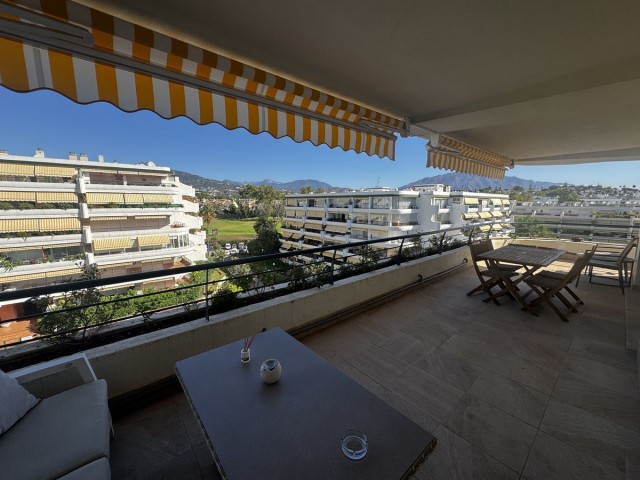 3 Bedrooms Apartment in Guadalmina Alta