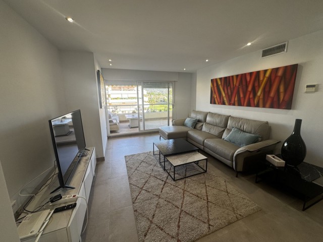 3 Bedrooms Apartment in Guadalmina Alta