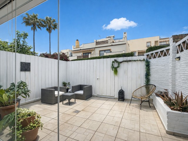 3 Bedrooms Townhouse in Estepona