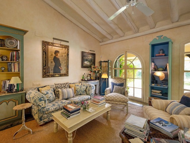 9 Bedrooms Villa in Sotogrande