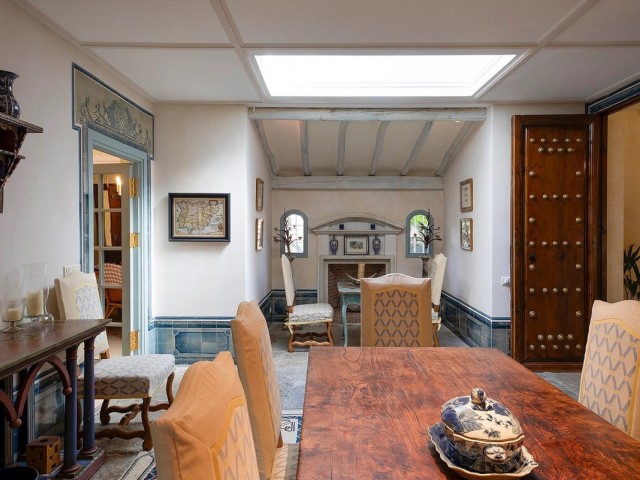 9 Bedrooms Villa in Sotogrande