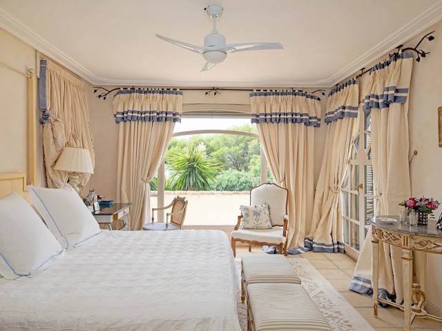 9 Bedrooms Villa in Sotogrande
