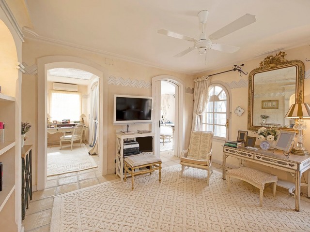 9 Bedrooms Villa in Sotogrande
