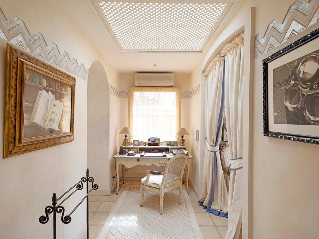 9 Bedrooms Villa in Sotogrande