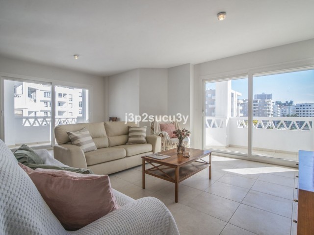 4 Slaapkamer Appartement in Nueva Andalucía