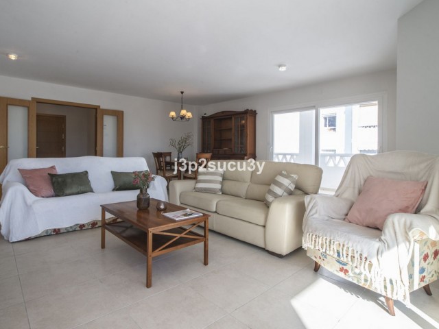 4 Slaapkamer Appartement in Nueva Andalucía