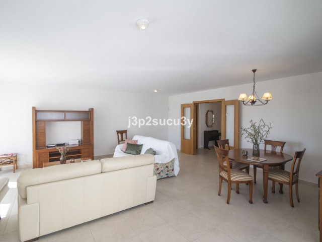 4 Slaapkamer Appartement in Nueva Andalucía