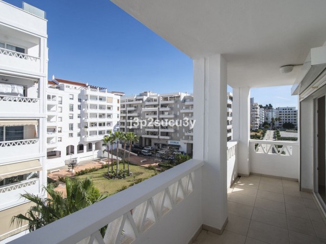 4 Slaapkamer Appartement in Nueva Andalucía