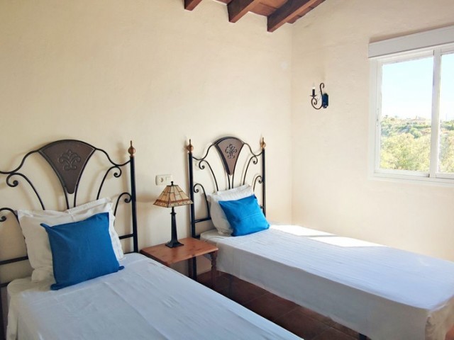 Villa avec 4 Chambres  à Alhaurín el Grande