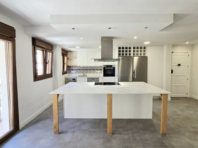 3 Bedrooms Apartment in Málaga Centro
