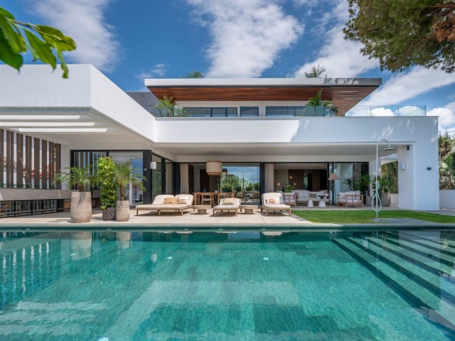 6 Schlafzimmer Villa in Marbesa
