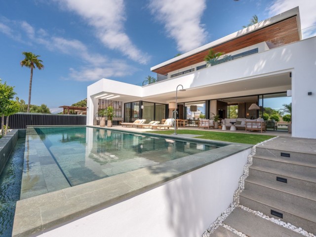 6 Schlafzimmer Villa in Marbesa