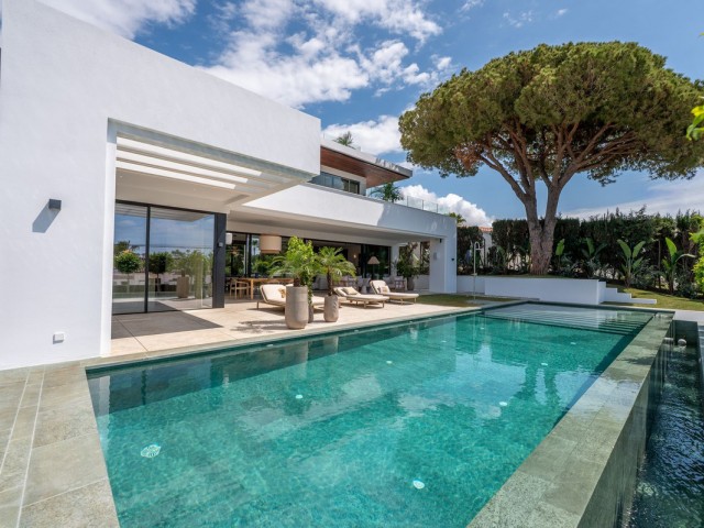 6 Schlafzimmer Villa in Marbesa