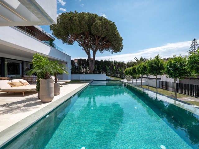6 Schlafzimmer Villa in Marbesa