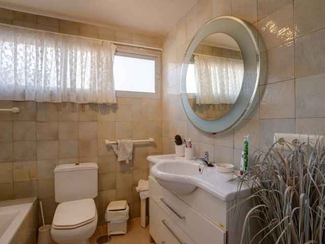 5 Schlafzimmer Villa in Estepona