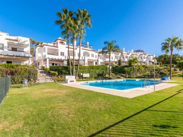3 Slaapkamer Rijtjeshuis in Nueva Andalucía