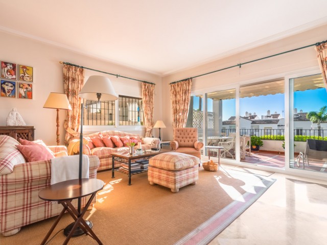3 Slaapkamer Rijtjeshuis in Nueva Andalucía