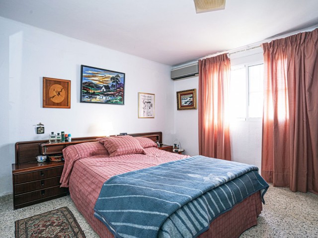 4 Bedrooms Villa in Torrox Costa