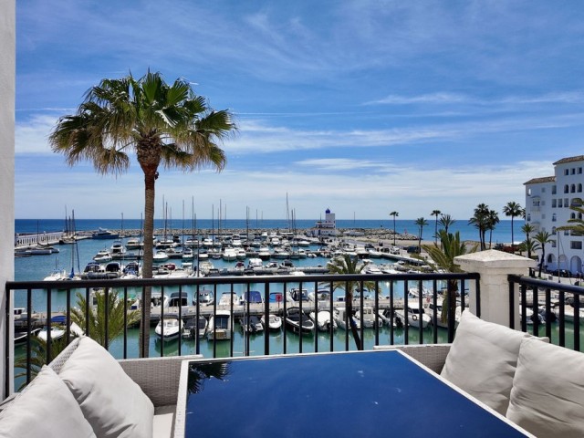 4 Schlafzimmer Apartment in La Duquesa