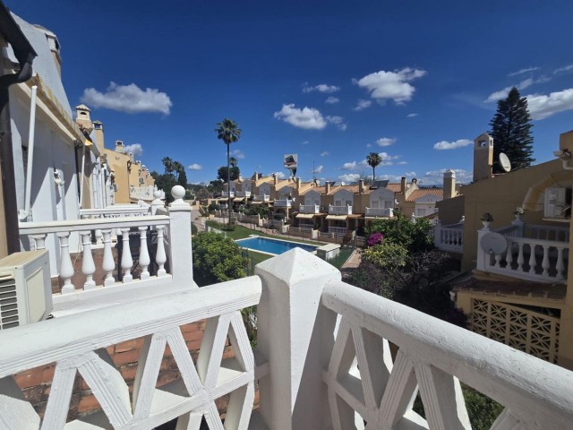 4 Bedrooms Townhouse in Torremolinos