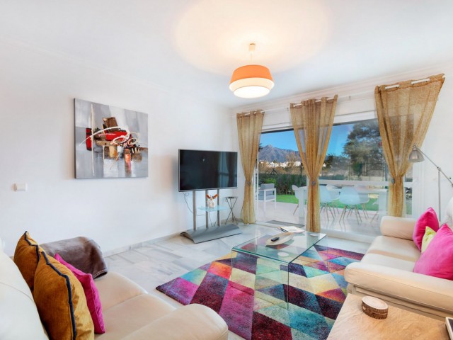 2 Bedrooms Apartment in San Pedro de Alcántara