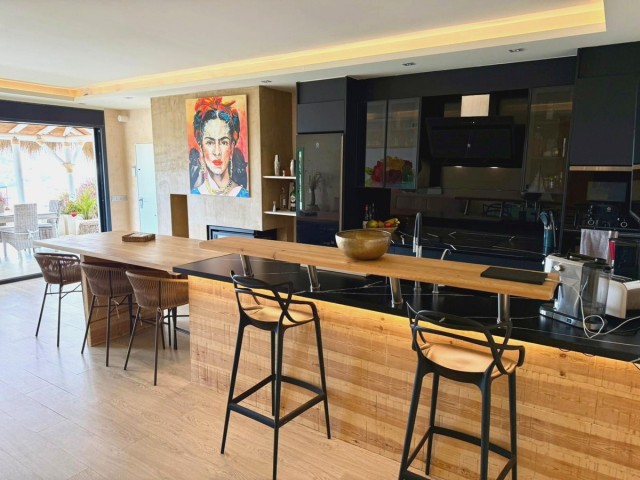 Villa con 2 Dormitorios  en Ojén
