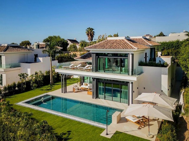 4 Bedrooms Villa in The Golden Mile