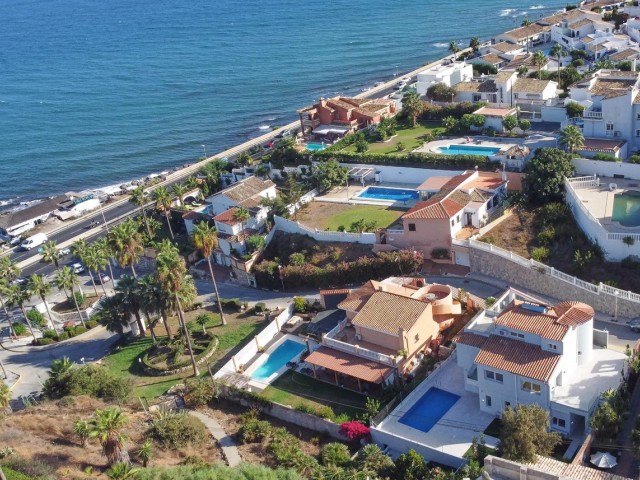 Villa avec 5 Chambres  à El Faro