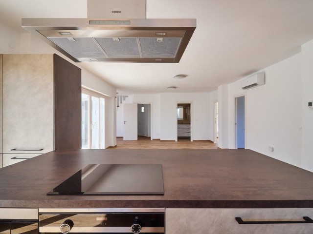 Villa avec 5 Chambres  à El Faro