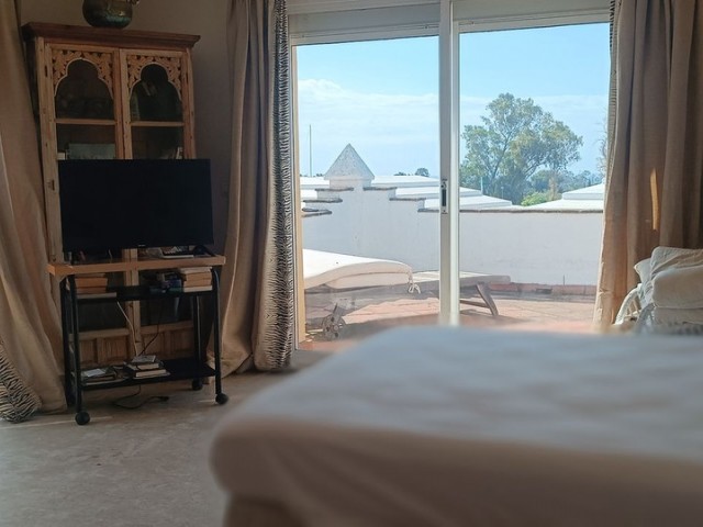 3 Bedrooms Apartment in Guadalmina Alta