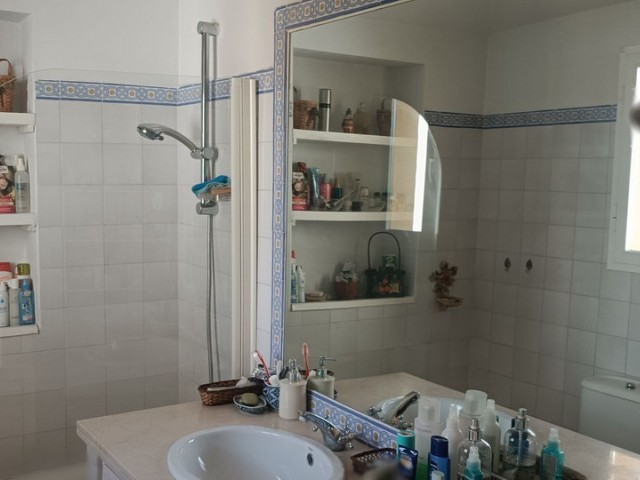 3 Bedrooms Apartment in Guadalmina Alta