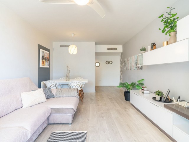 Apartamento con 3 Dormitorios  en La Cala Hills